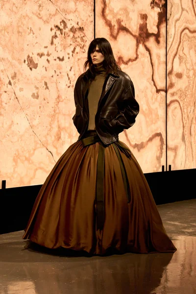Look 44